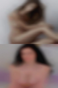 Slim fit nude women pussy lover.